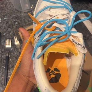 2/50 off white dunks